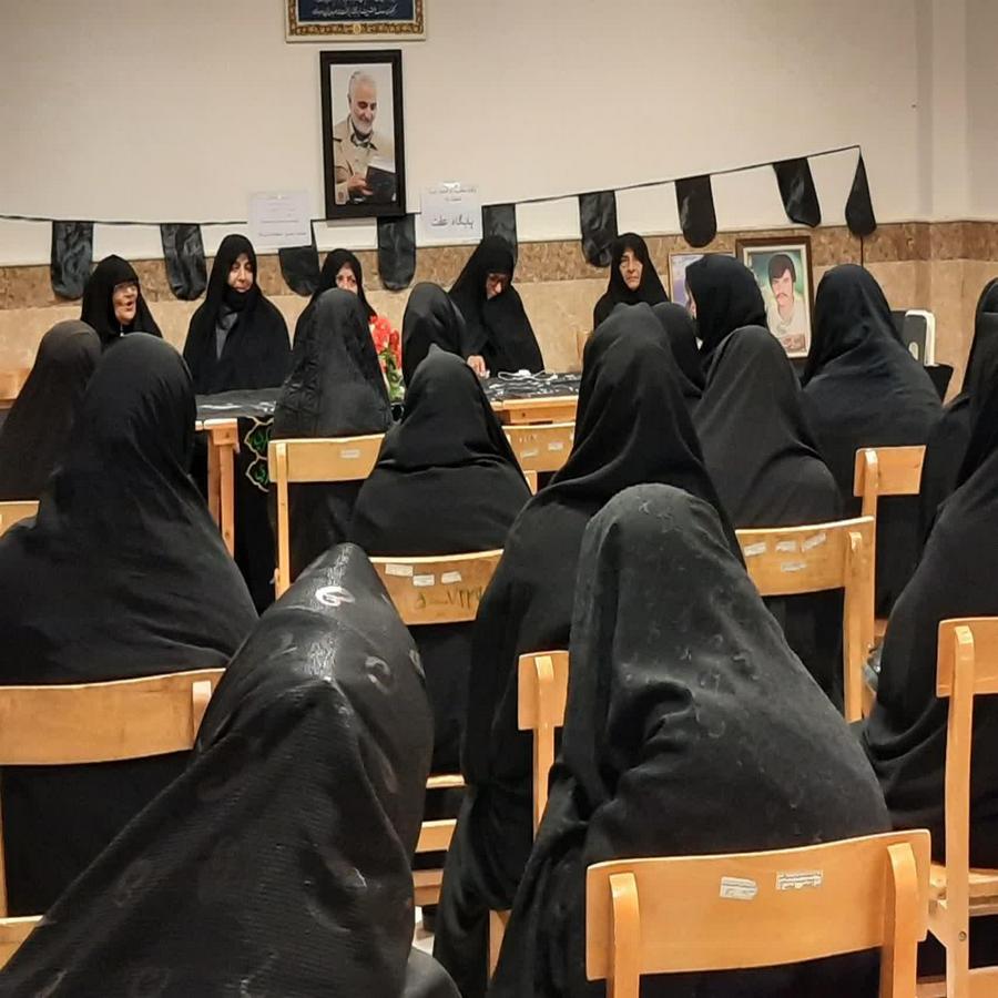تکریم مادران و همسران شهدا